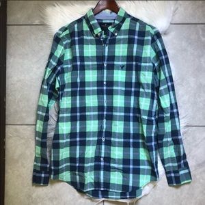 American Eagle Button Down. Size L